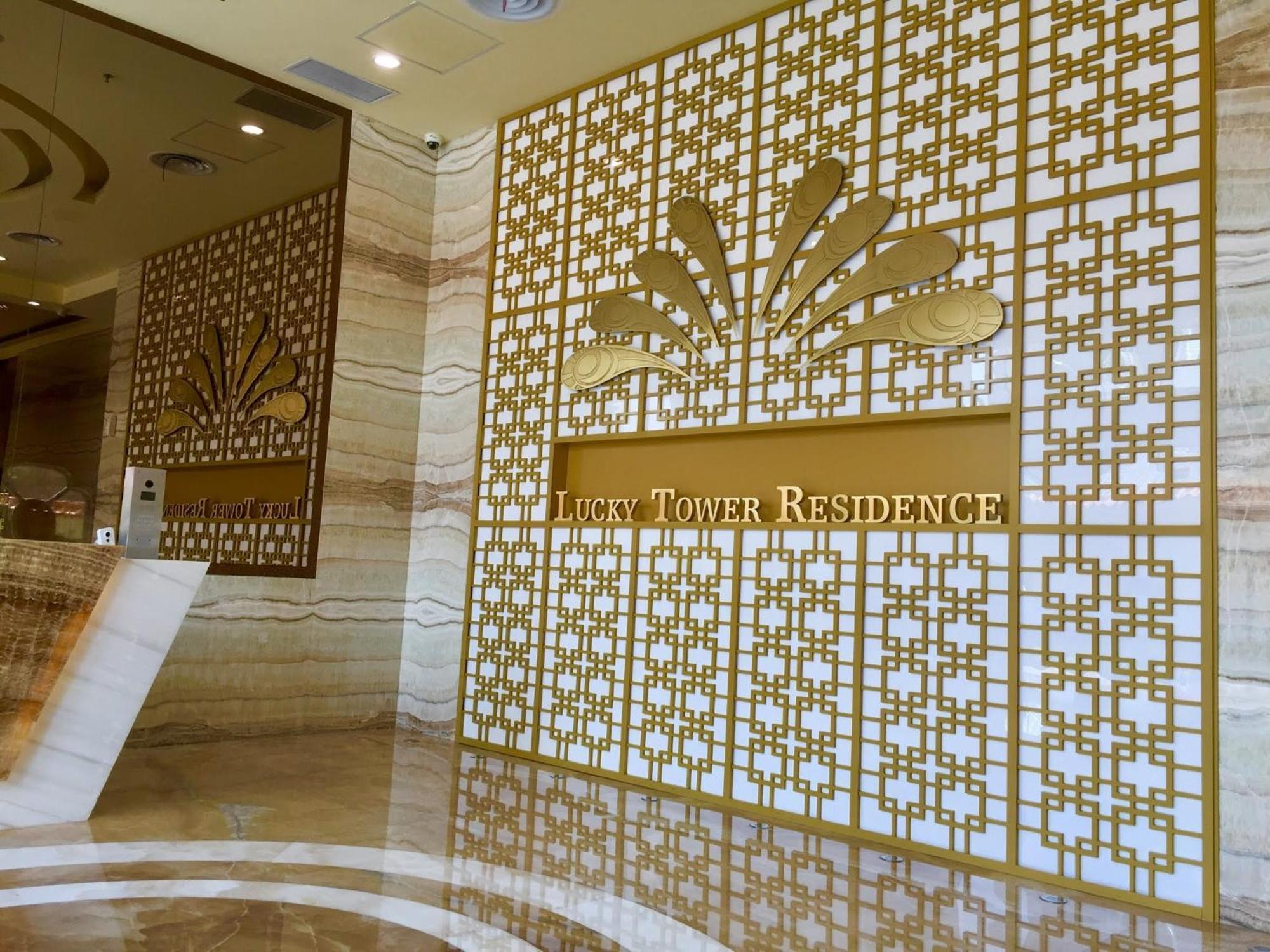 2Br Lucky Tower Residence Jakarta Old Town Top Floor Condo 외부 사진